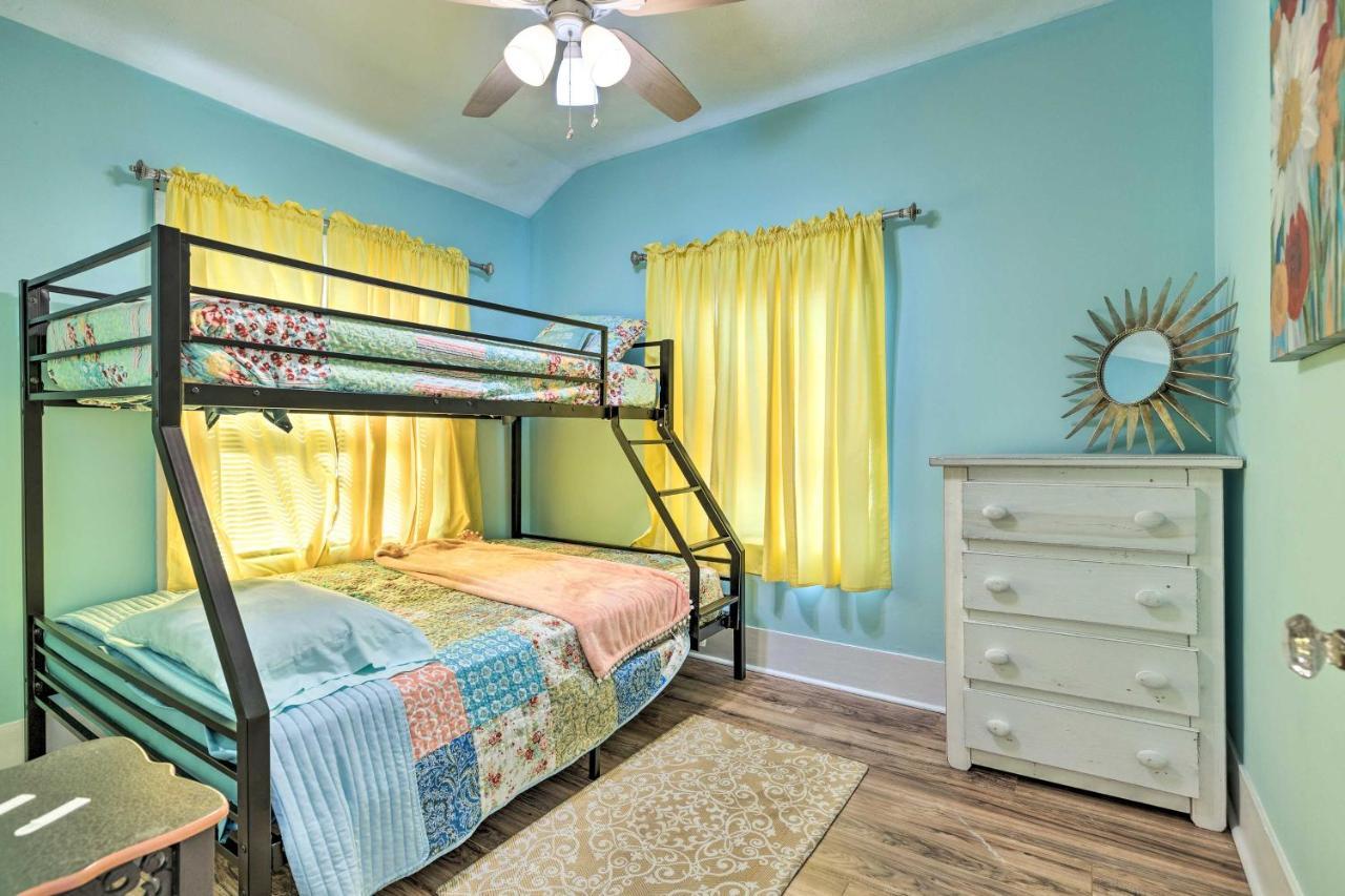 Beachside Getaway - Walk To Gulf, Pier And Casino! Βίλα Gulfport Εξωτερικό φωτογραφία