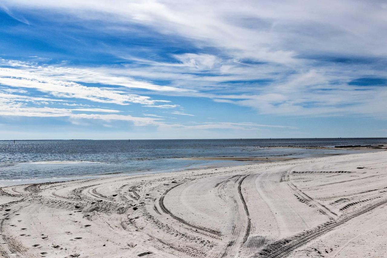 Beachside Getaway - Walk To Gulf, Pier And Casino! Βίλα Gulfport Εξωτερικό φωτογραφία