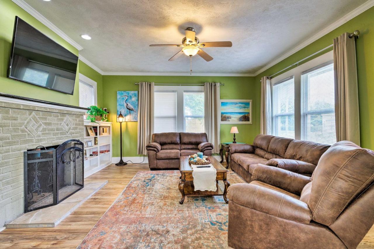 Beachside Getaway - Walk To Gulf, Pier And Casino! Βίλα Gulfport Εξωτερικό φωτογραφία